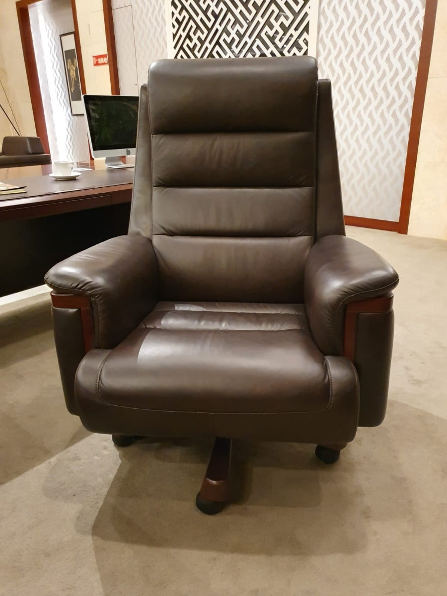 Luxury Leather Executive Office Chair with Padded Arm - F8ZA